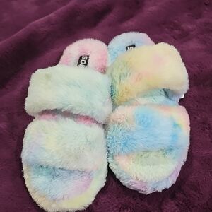 Soda Multicolor Fluffy Slippers